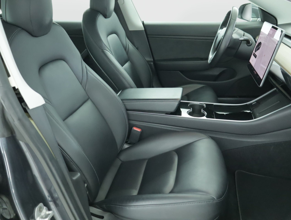 Tesla Model 3 4x4 2019 10