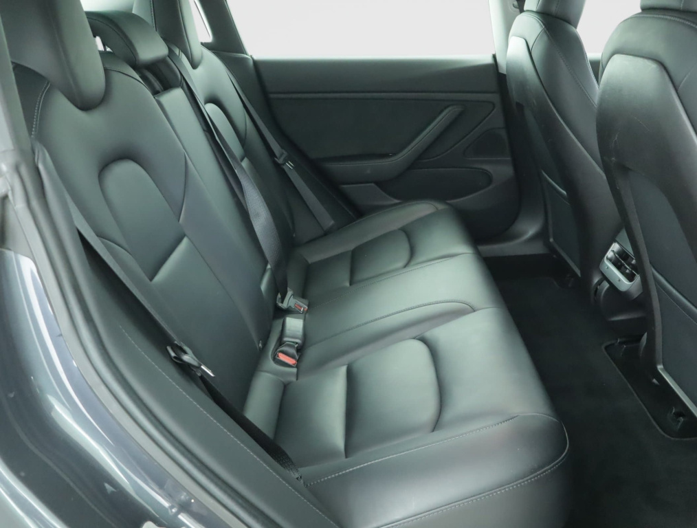 Tesla Model 3 4x4 2019 11