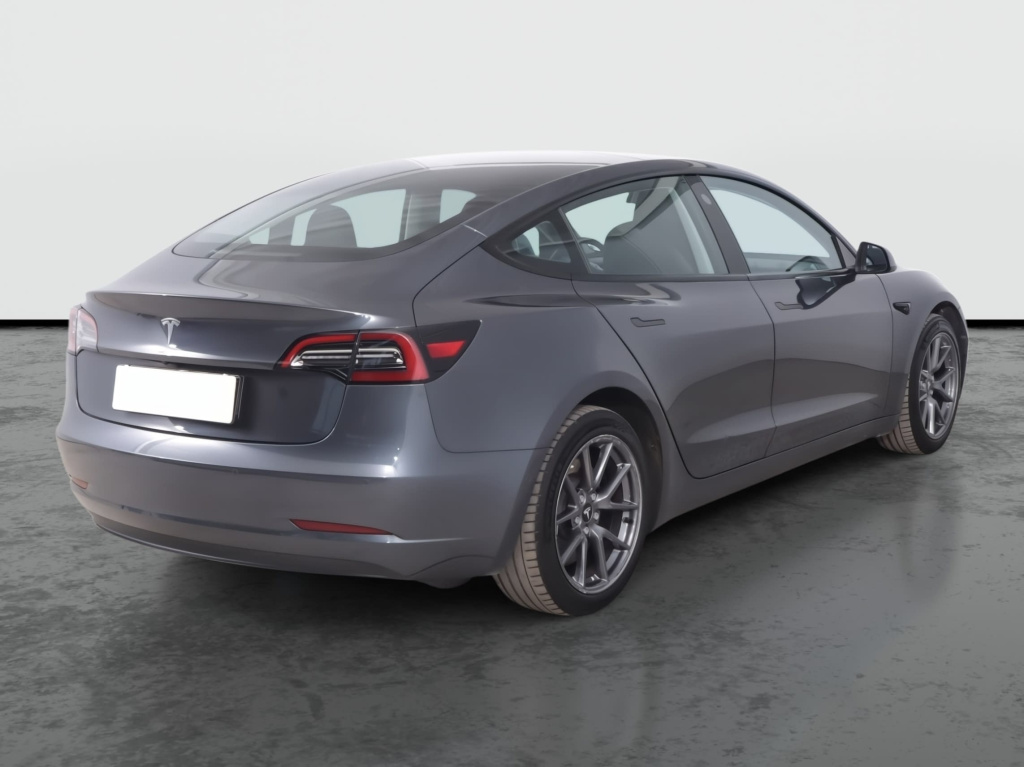 Tesla Model 3 2022 7
