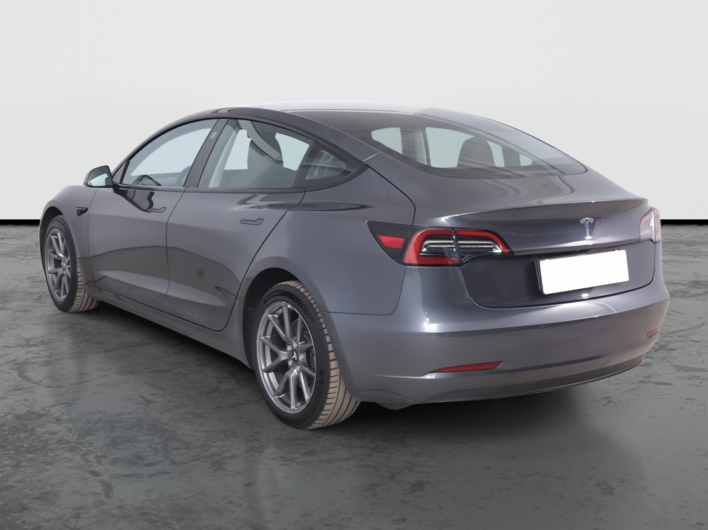 Tesla Model 3 2022 5