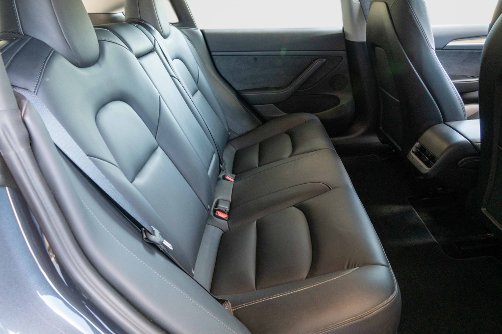 Tesla Model 3 2022 11