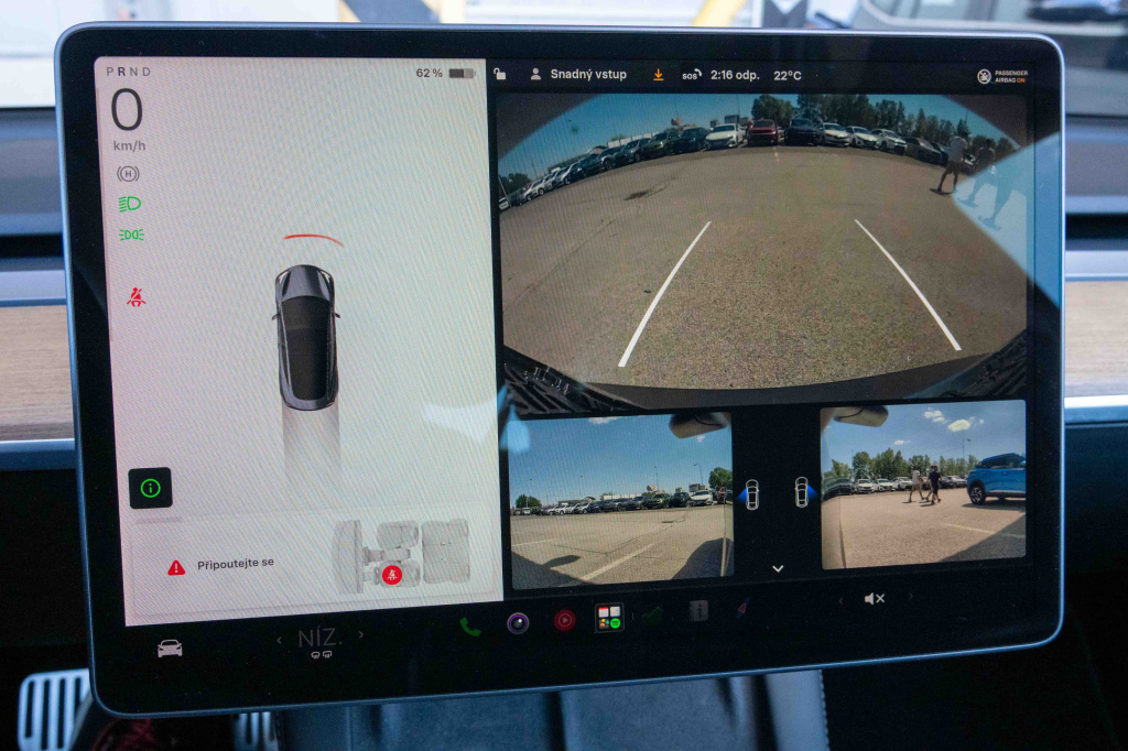 Tesla Model 3 2022 22