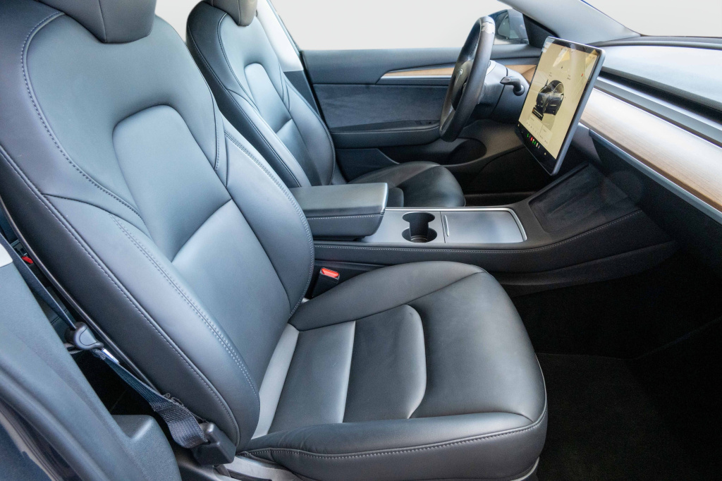 Tesla Model 3 2022 10