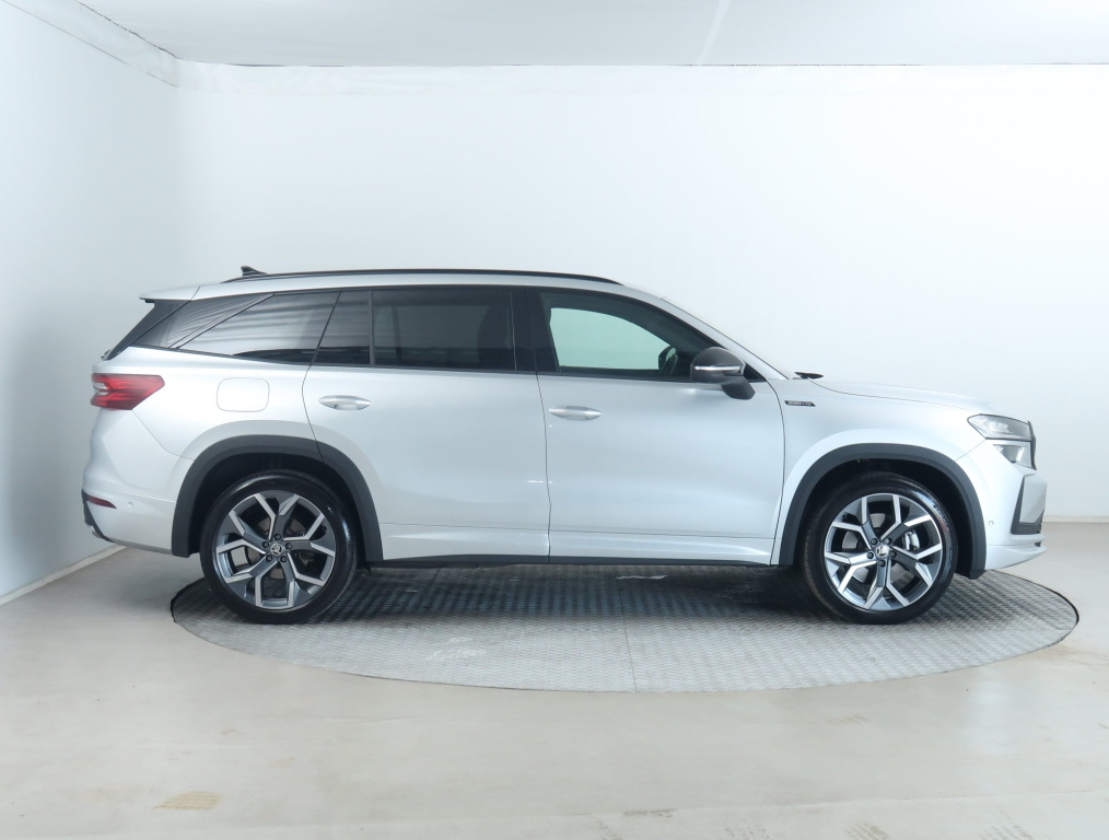 Škoda Kodiaq 2.0 TDI 4x4 2024 8
