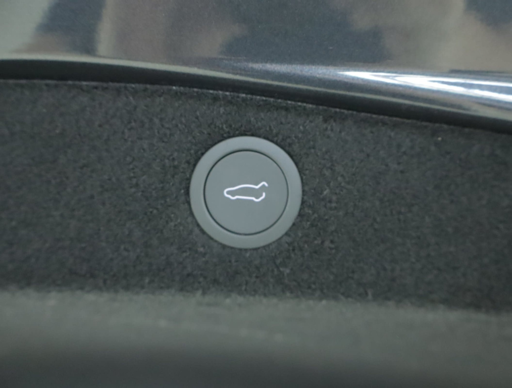 Tesla Model 3 2025 24
