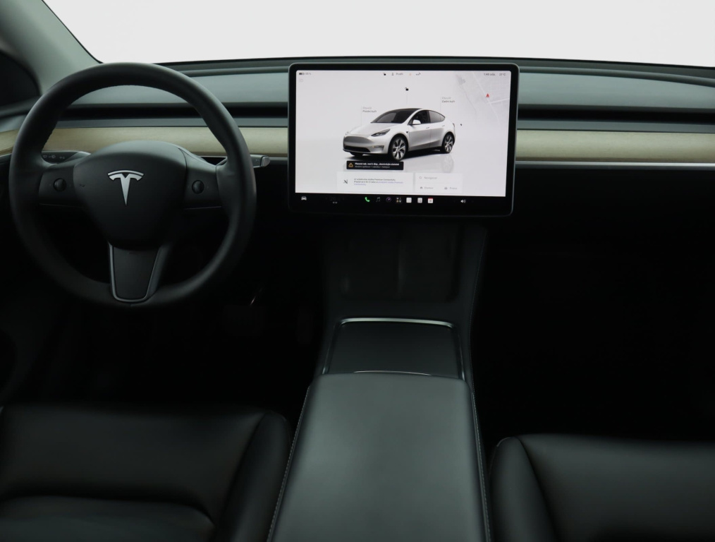 Tesla Model Y 4x4 2022 9
