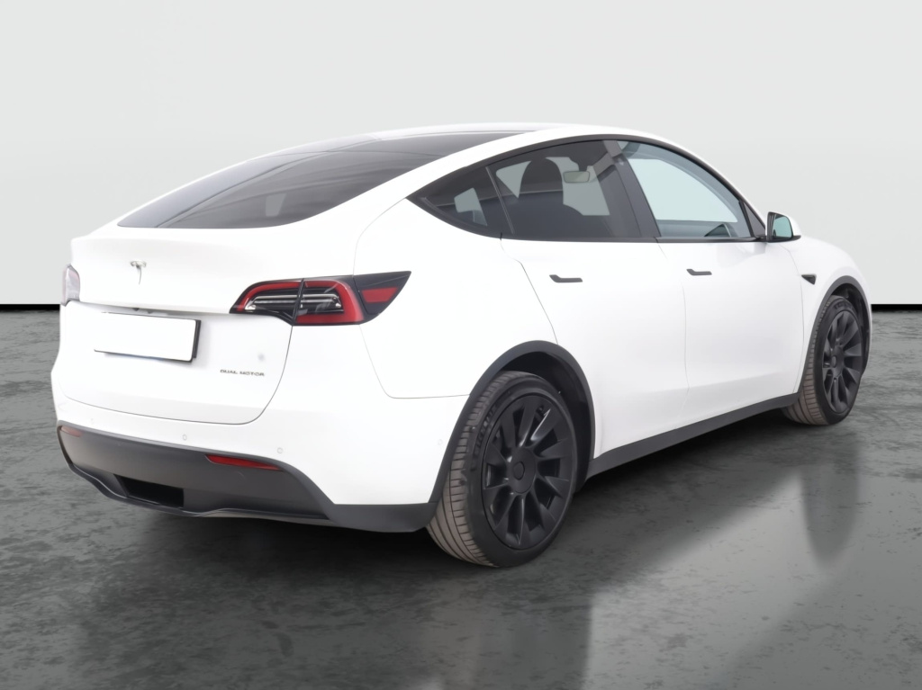 Tesla Model Y 4x4 2022 7