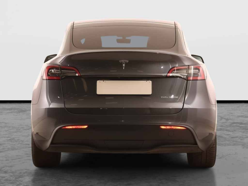 Tesla Model Y 4x4 2022 6