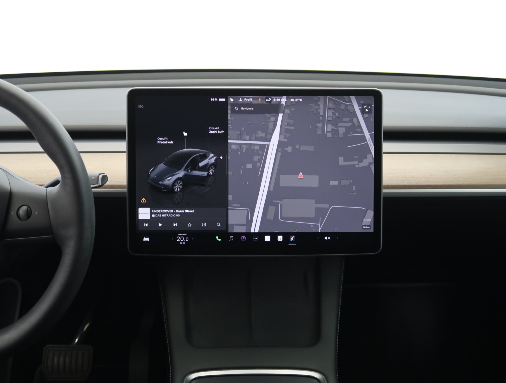 Tesla Model Y 4x4 2022 14