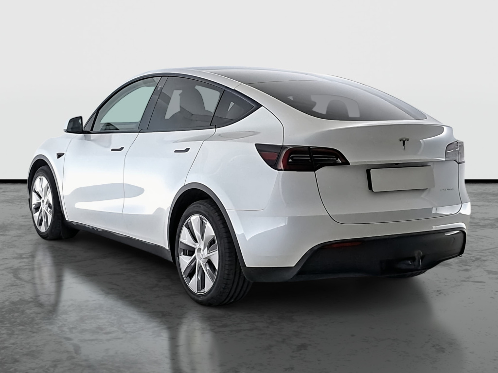 Tesla Model Y 4x4 2023 5