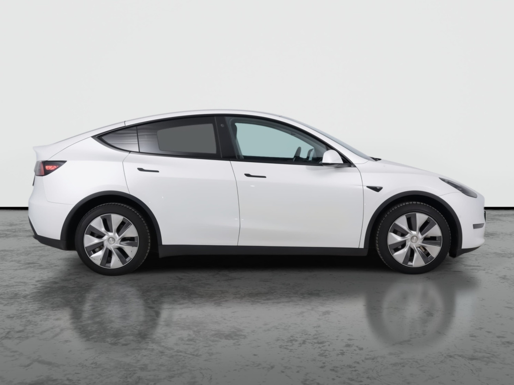 Tesla Model Y 4x4 2022 8