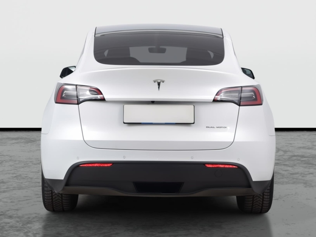 Tesla Model Y 4x4 2022 6