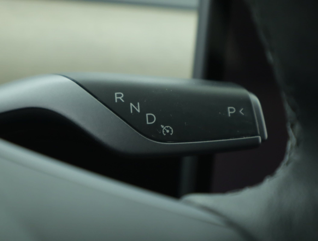 Tesla Model Y 4x4 2022 16