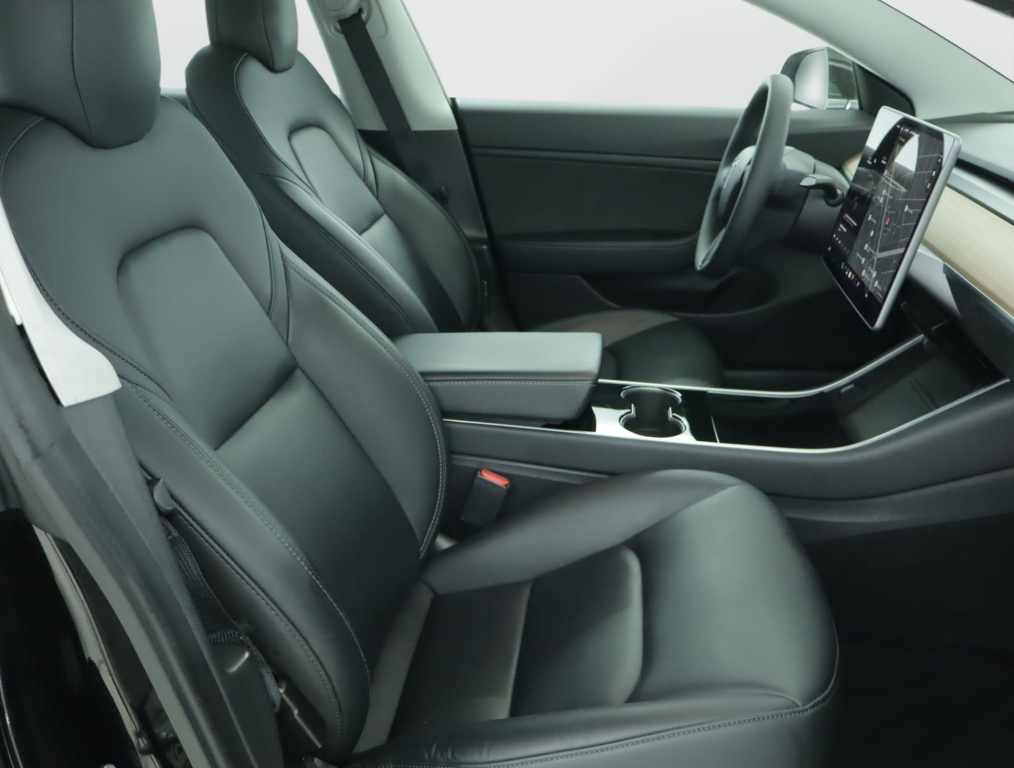 Tesla Model 3 4x4 2020 10