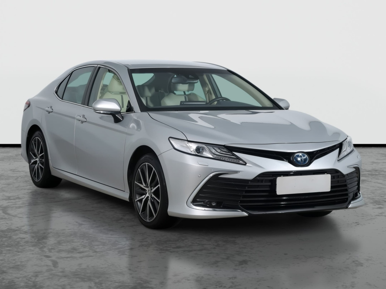 Toyota Camry 2.5 Hybrid 2024
