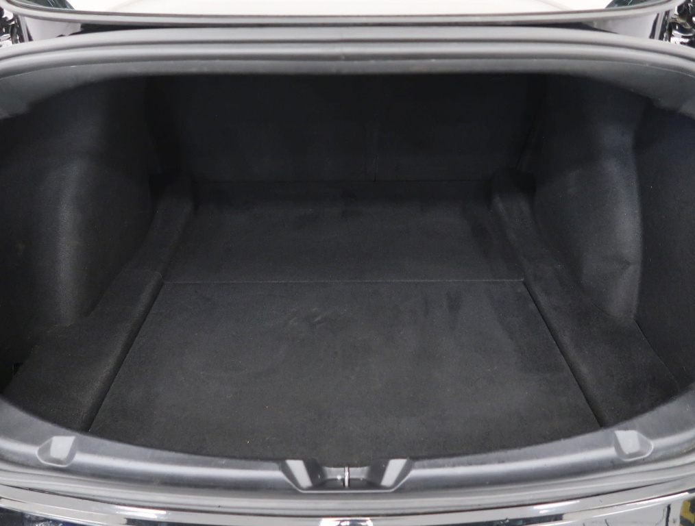 Tesla Model 3 2020 16