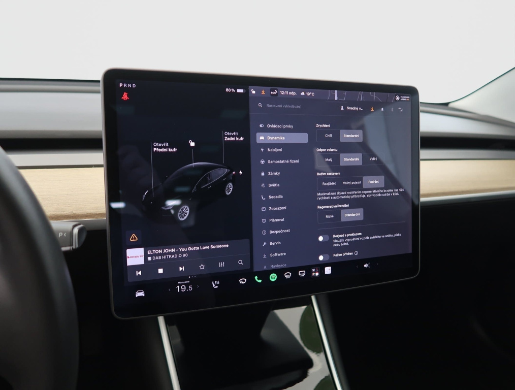 Tesla Model 3 2020 23