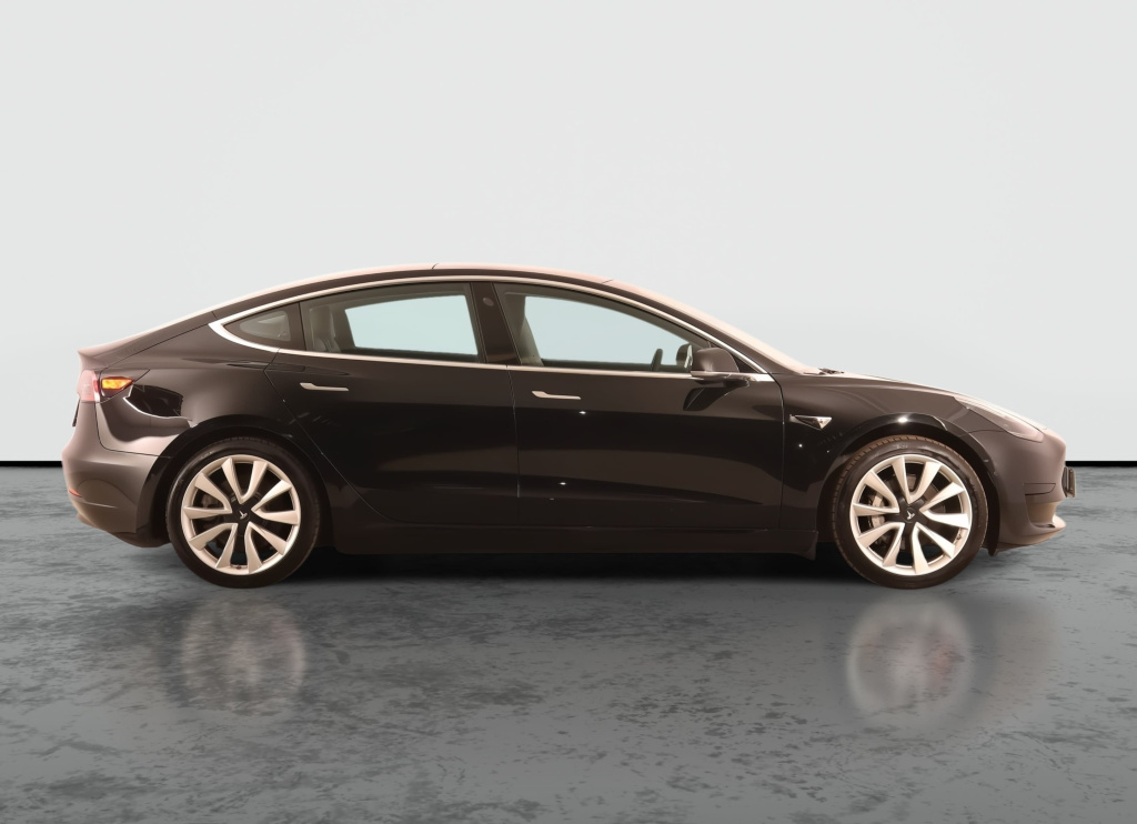 Tesla Model 3 2020 8