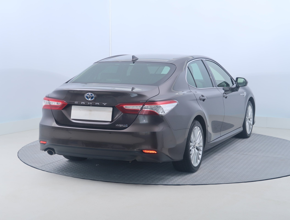 Toyota Camry 2.5 Hybrid 2019 7