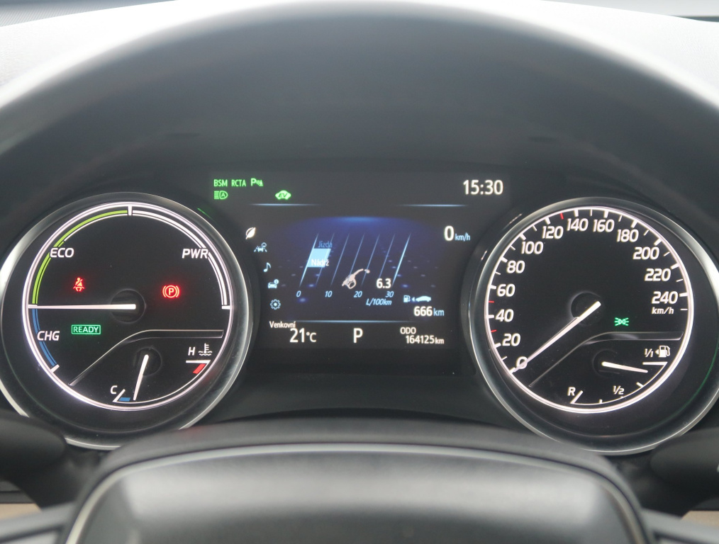 Toyota Camry 2.5 Hybrid 2019 14