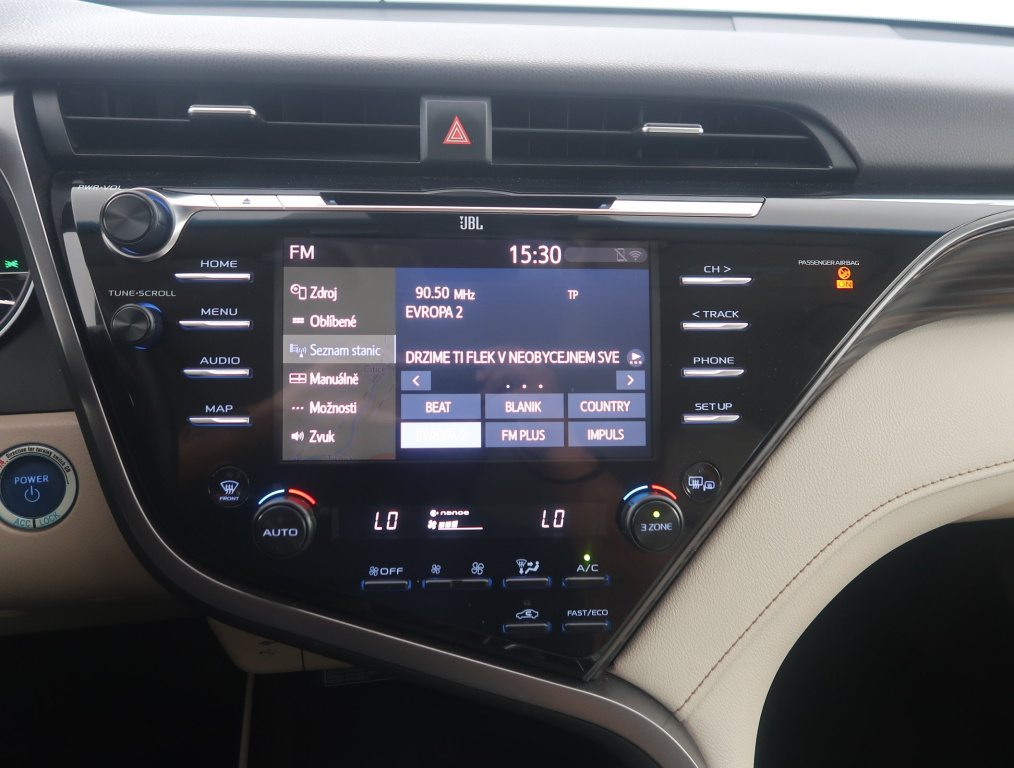 Toyota Camry 2.5 Hybrid 2019 15