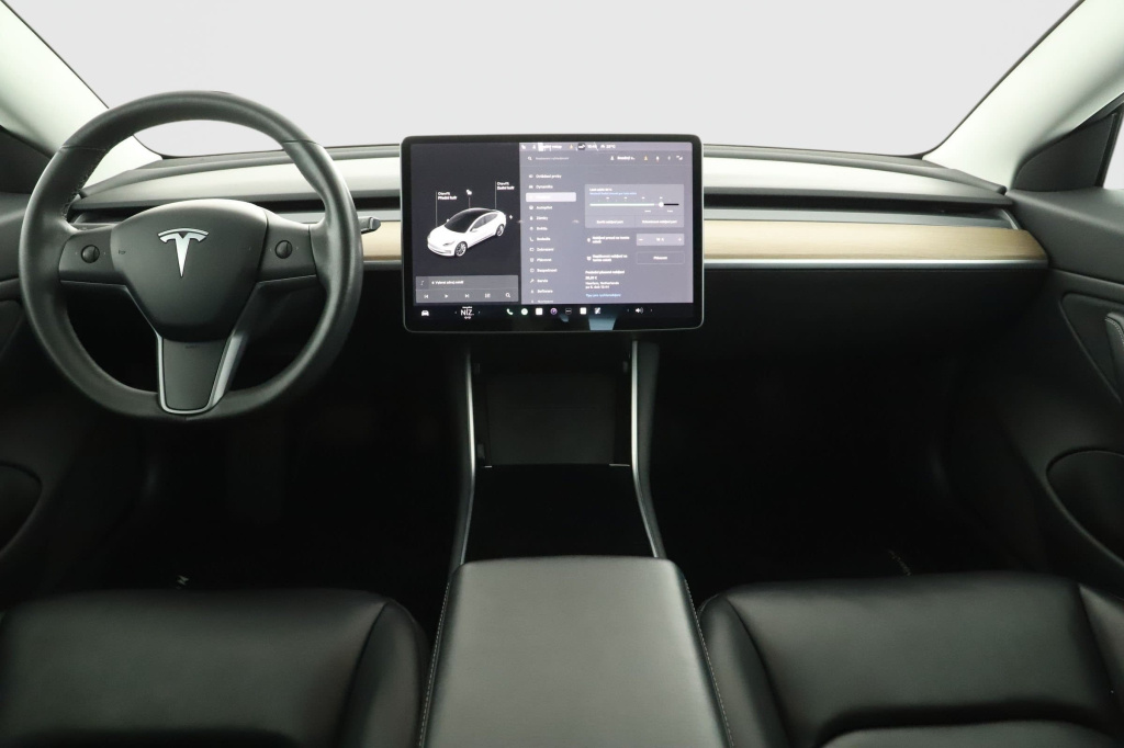 Tesla Model 3 4x4 2019 9