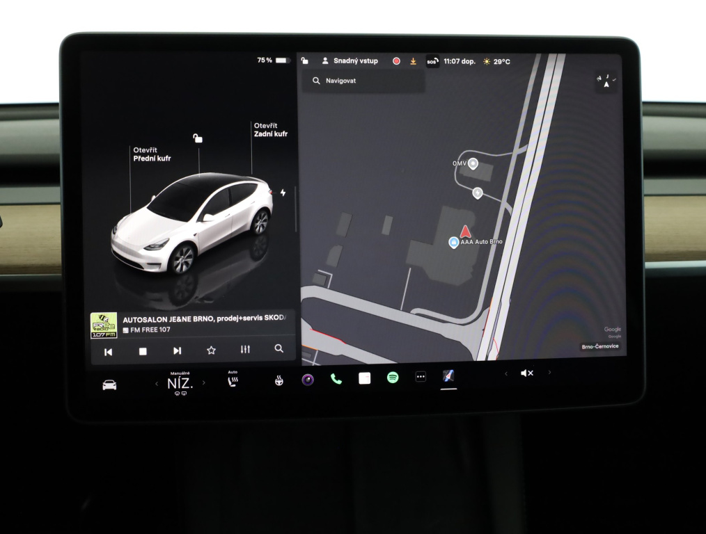 Tesla Model Y 4x4 2022 18