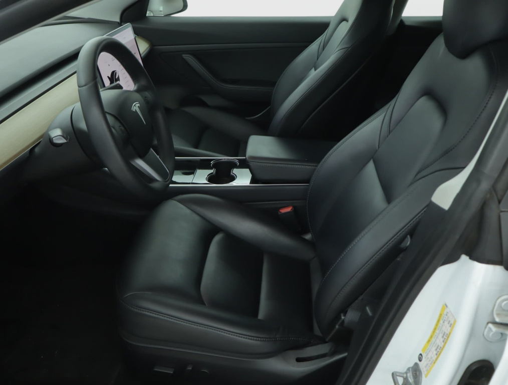 Tesla Model 3 2019 13