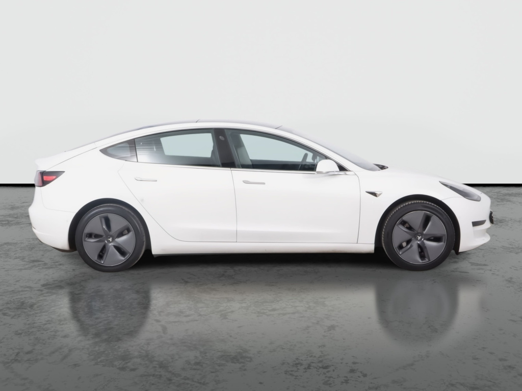 Tesla Model 3 2019 8