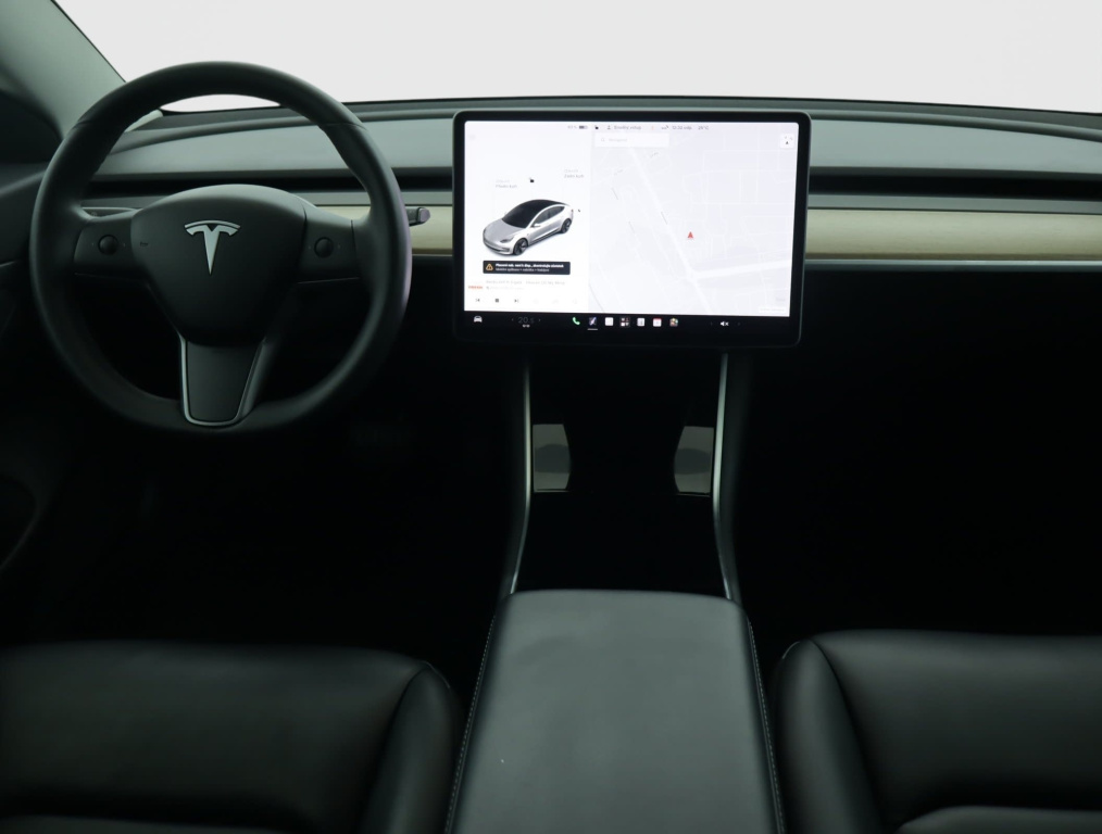Tesla Model 3 2019 9