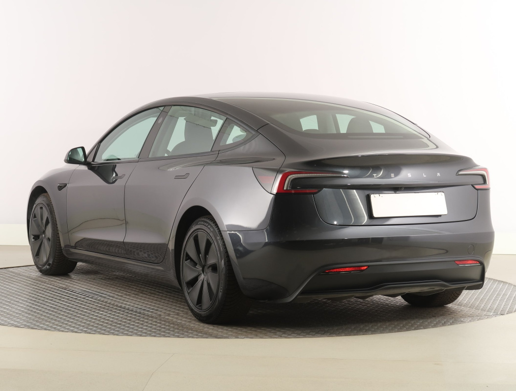 Tesla Model 3 2023 5