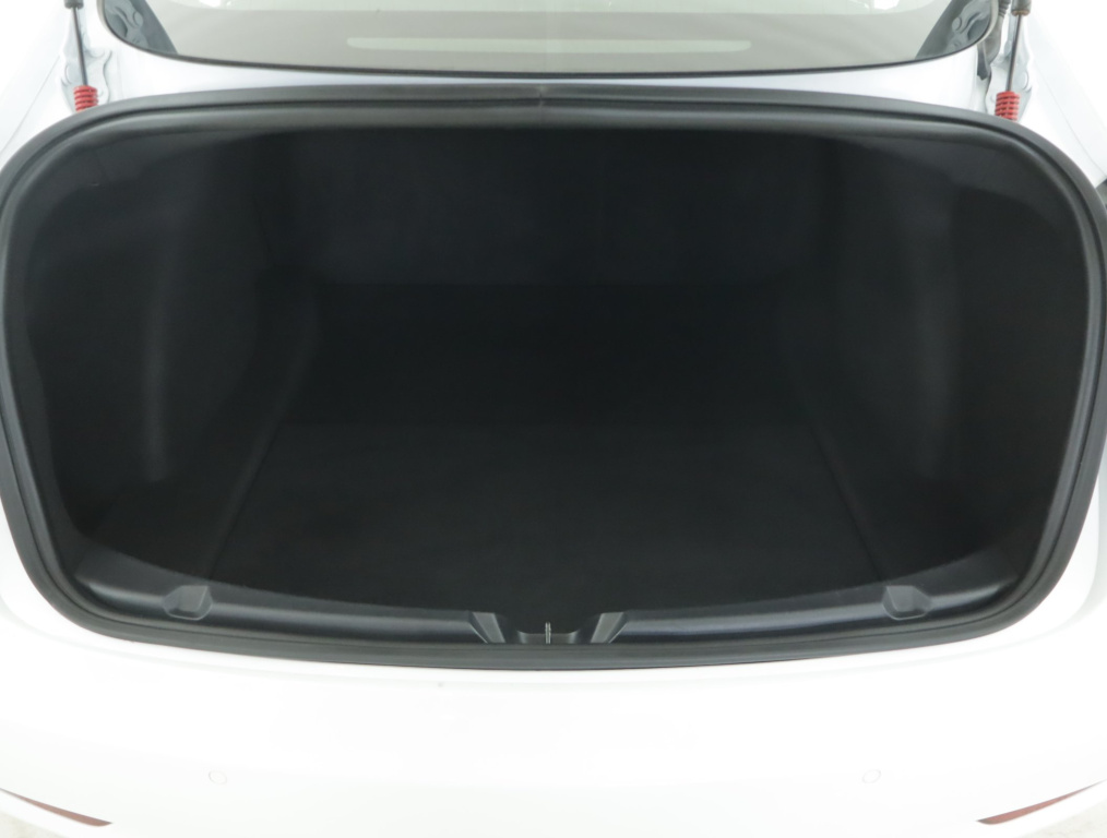 Tesla Model 3 2019 17