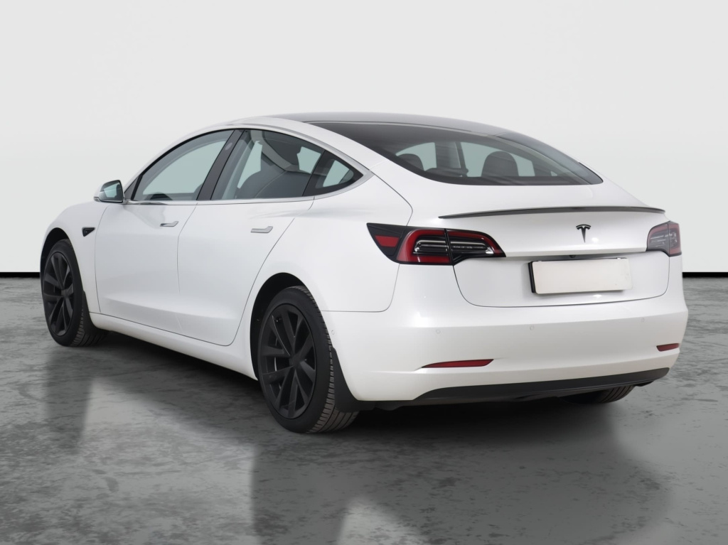 Tesla Model 3 2019 5
