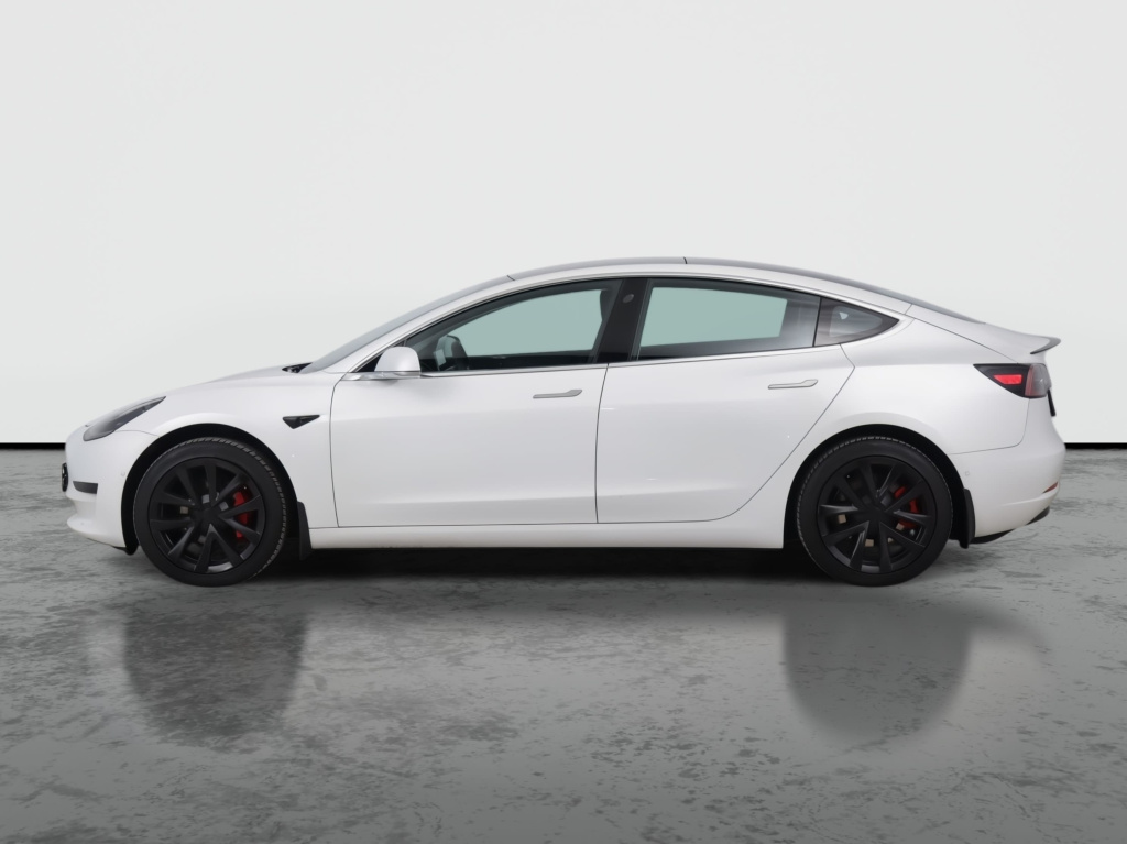 Tesla Model 3 2019 4