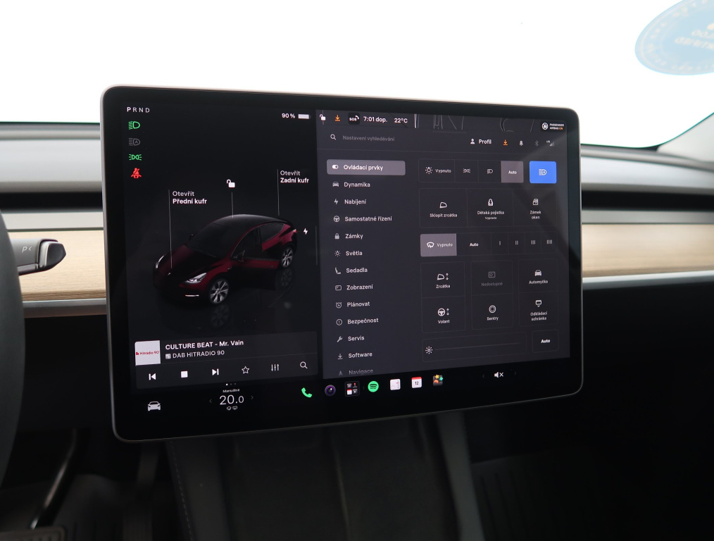 Tesla Model Y 4x4 2023 21