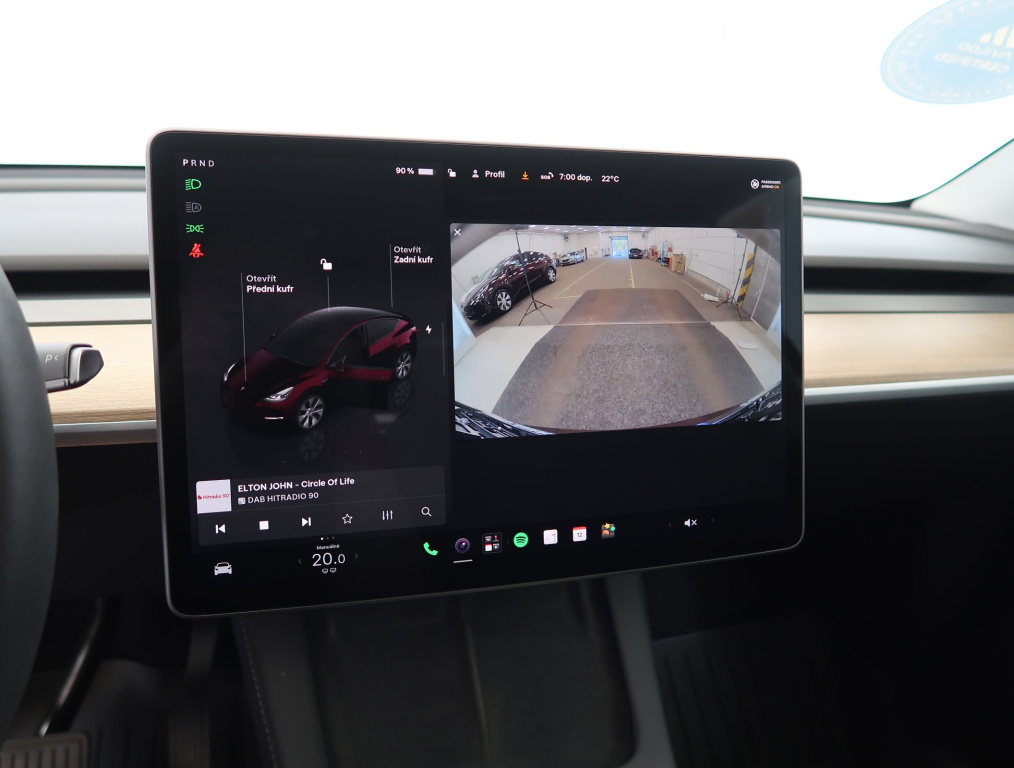 Tesla Model Y 4x4 2023 19