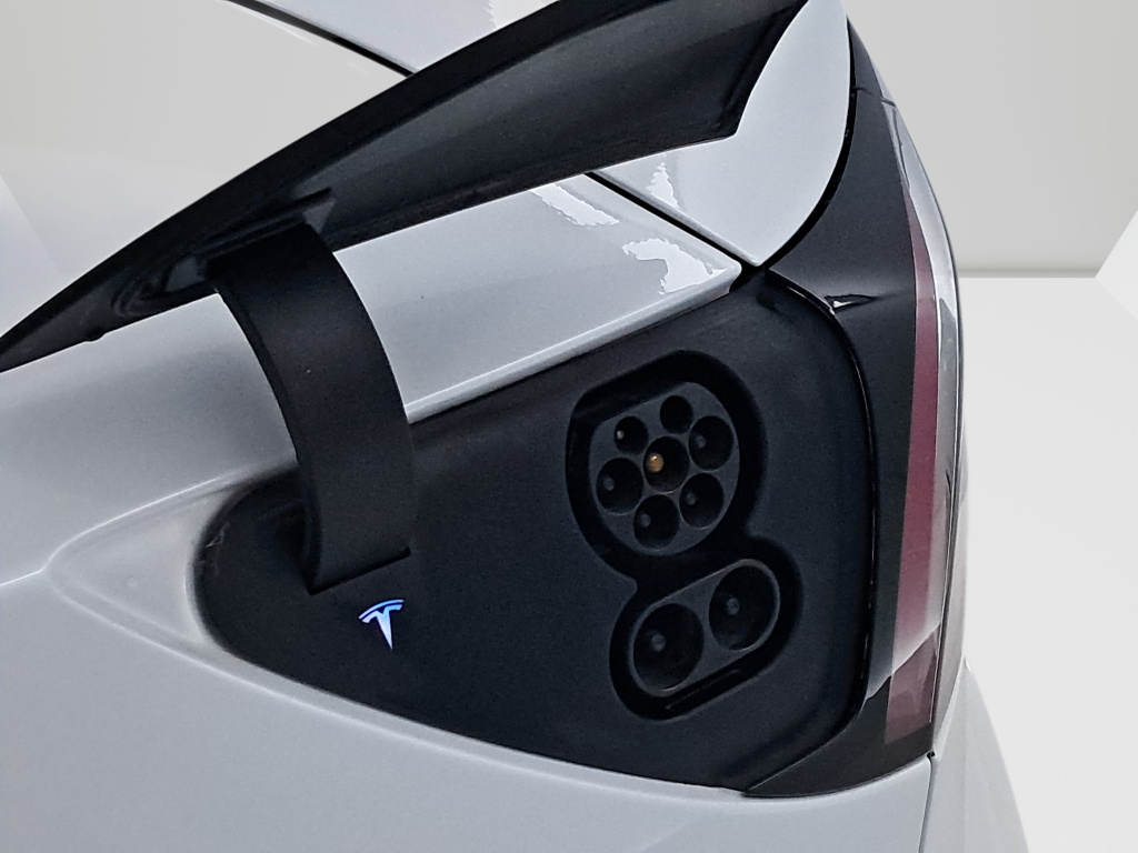 Tesla Model 3 4x4 2019 22