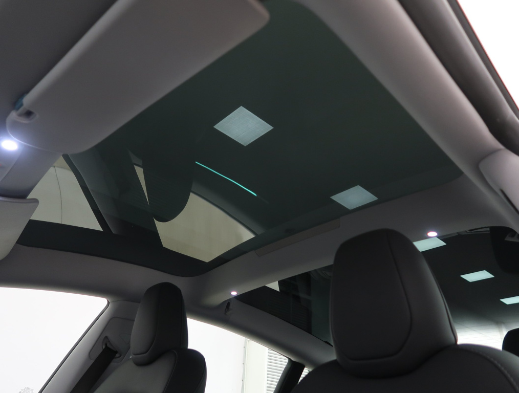 Tesla Model 3 2025 22