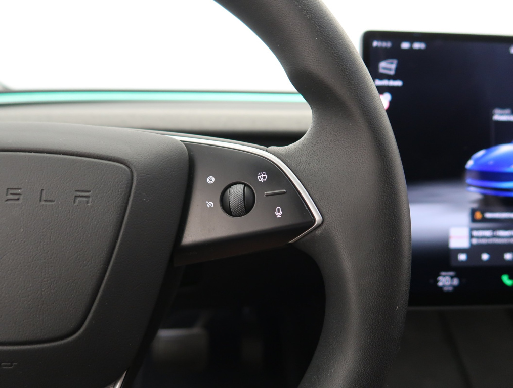 Tesla Model 3 2025 19