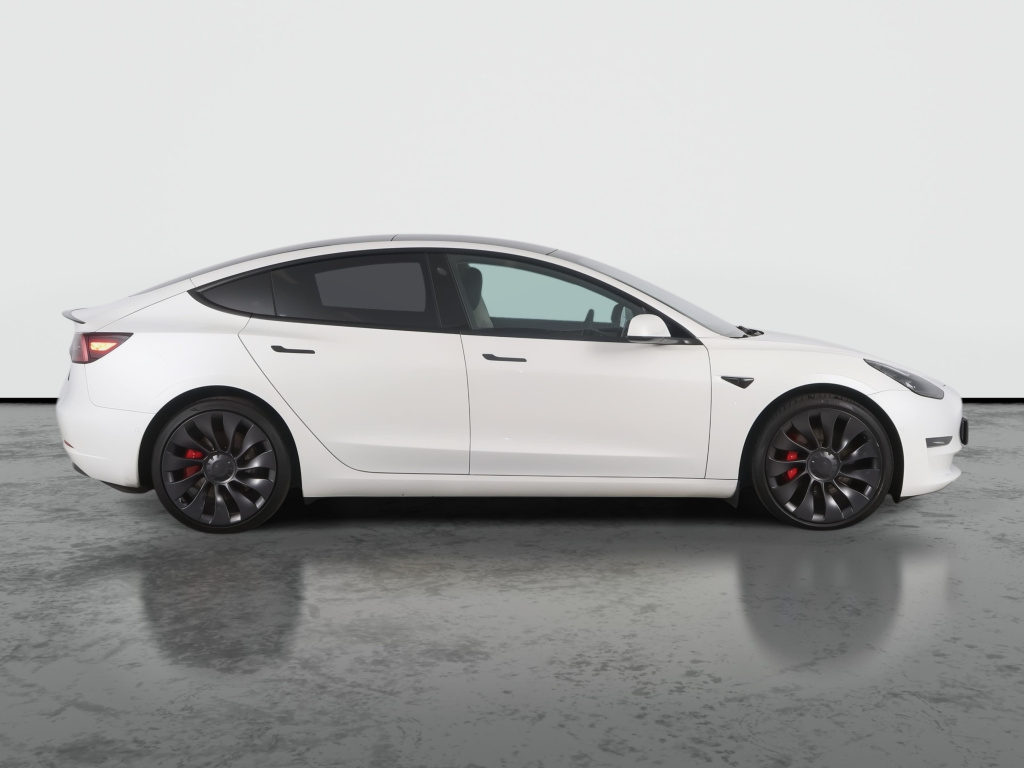 Tesla Model 3 4x4 2021 8