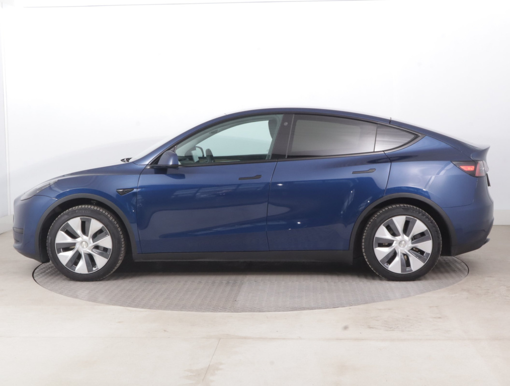 Tesla Model Y 2023 4