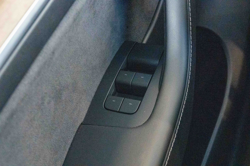 Tesla Model Y 2023 18
