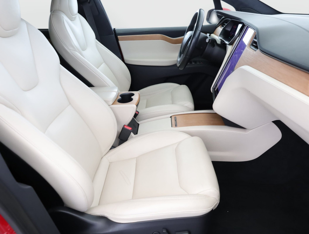 Tesla Model X 4x4 2020 10