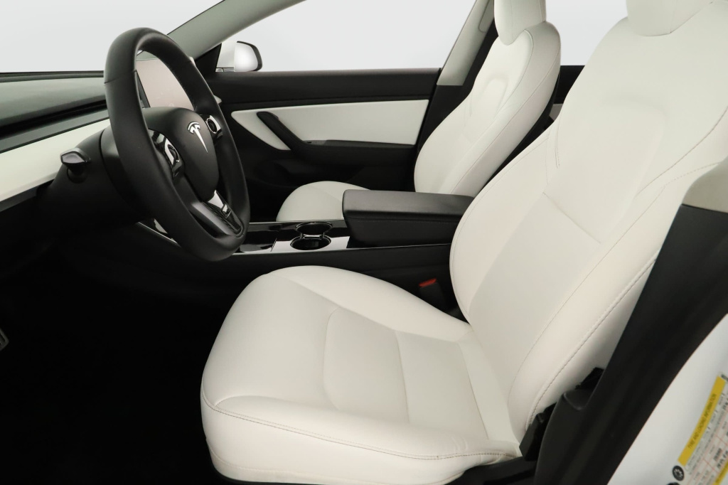 Tesla Model 3 4x4 2020 13