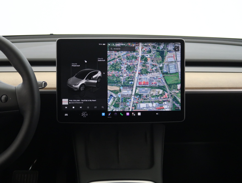 Tesla Model Y 4x4 2022 14