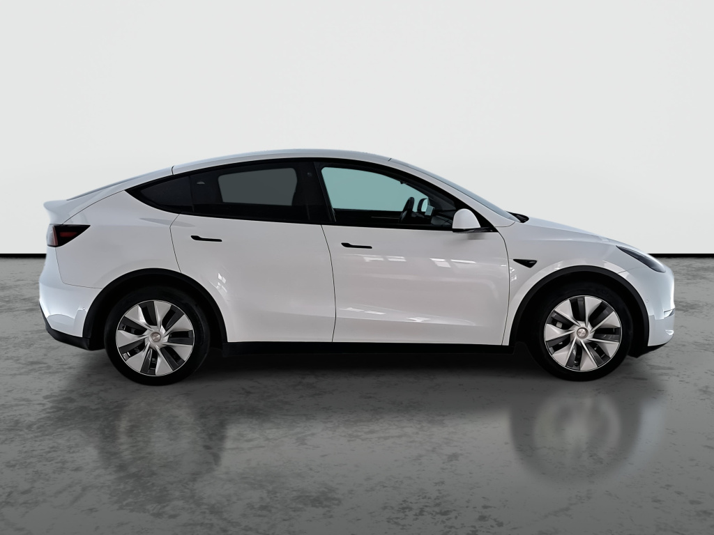 Tesla Model Y 4x4 2022 8