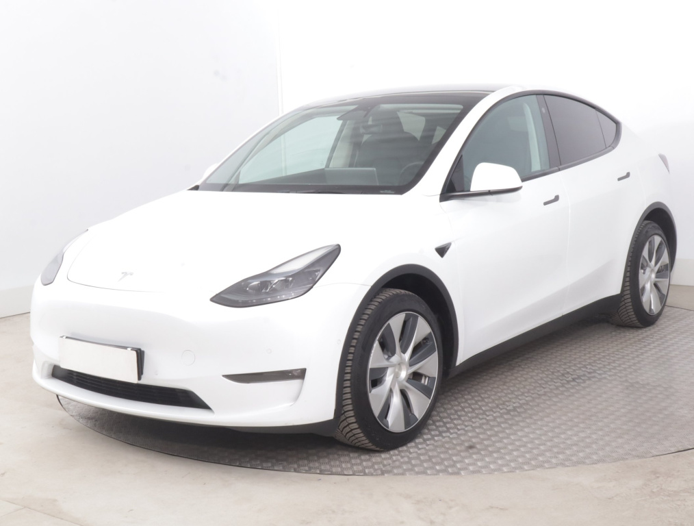 Tesla Model Y 4x4 2022 3