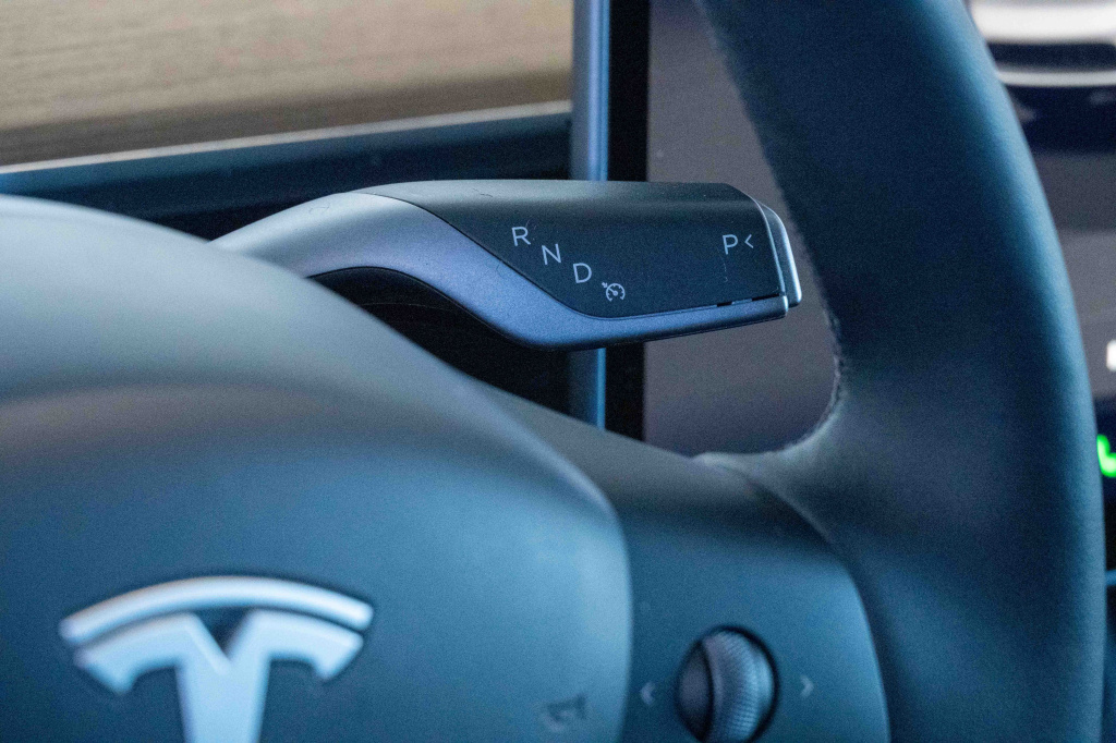 Tesla Model Y 4x4 2022 16