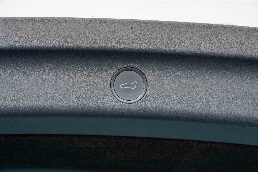 Tesla Model Y 4x4 2022 22
