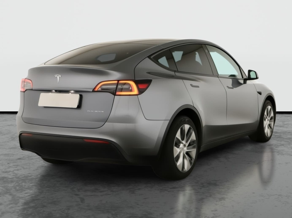 Tesla Model Y 4x4 2023 7